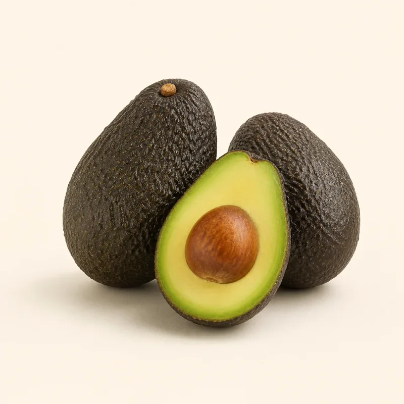 Large avocado — Aguacate grande at La Aguila Market