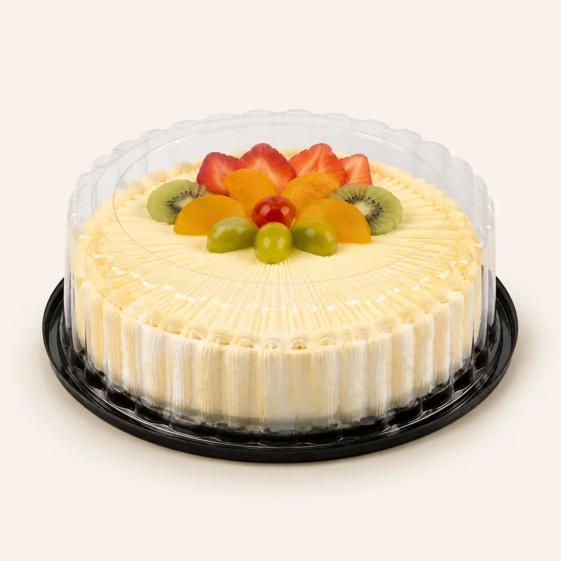 Tres leches cake — Pastel de tres leches at La Aguila Market