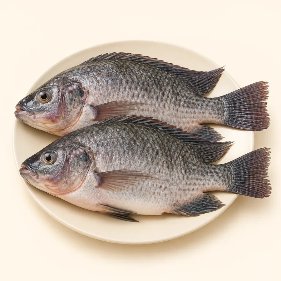 Whole tilapia — Mojarra entera at La Aguila Market